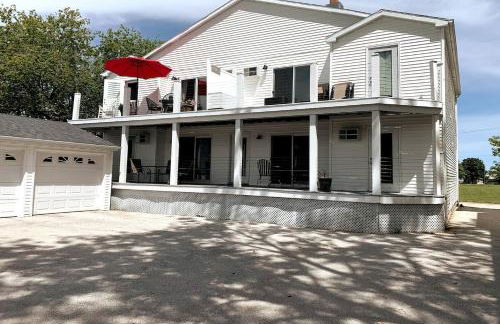 Beachside Condo Downtown with Lake Michigan Views - Foto 59