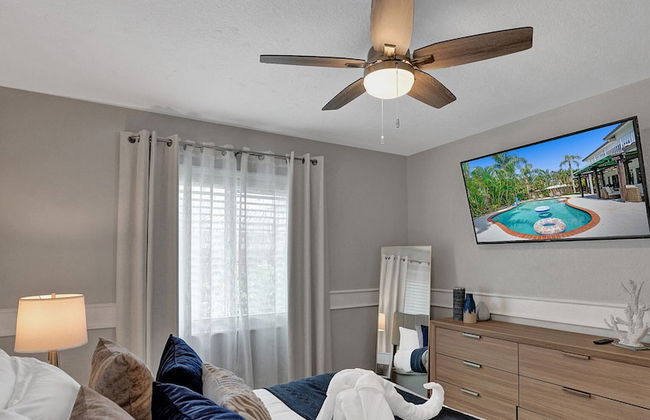 Modern Chic 7-BR with Pool & Gameroom - Foto 15