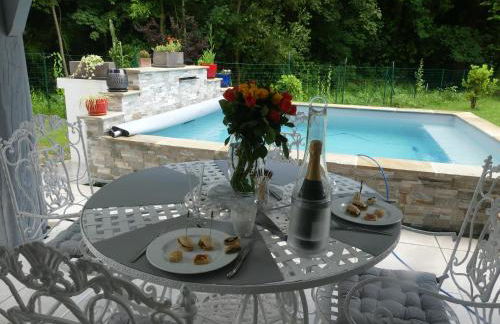 Toki Eder chez Marisol, piscine chauffée, décoration soignée et océan à 15 minutes entre Bayonne et Hossegor - Foto 3