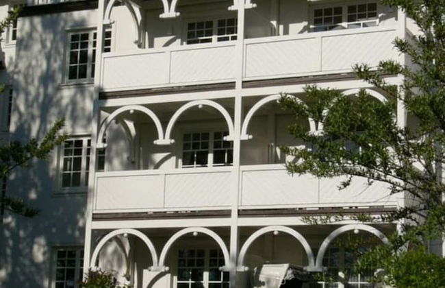 Modern Apartment Near Seabeach - Photo 1