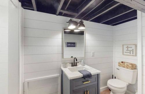 The Playmakers Funhouse-HOF Village - Foto 32