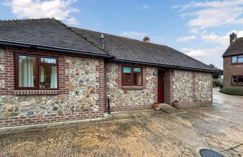 Rookery Farm Holiday Cottage - Photo 17