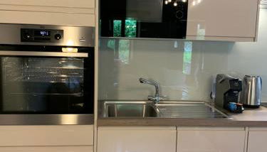 Ty Carreg Fach Staycation Cottage Cardiff - Foto 3