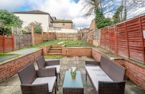 Modern 2Bed North London Flat by D3 Short Stay, Sleeps 6, Private Yard - Foto 5
