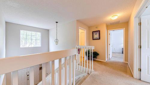 #447-Beautiful, spacious villa with sunny private pool, overlooking conservation land - Foto 2