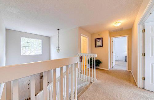 #447-Beautiful, spacious villa with sunny private pool, overlooking conservation land - Foto 2