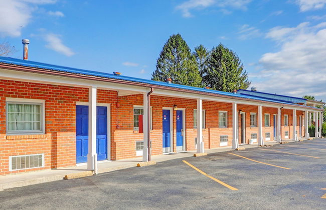 Hotel O Relax Inn Lewisburg near I-64 - Photo 26