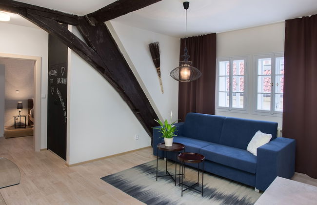 7 Tales Apartments by Adrez Living - Photo 31