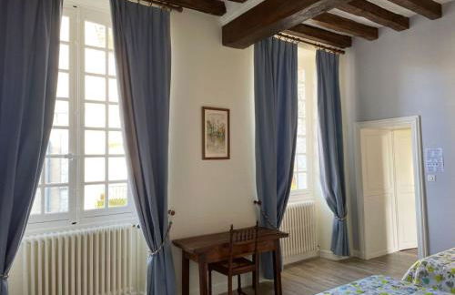 Maison au Bord de l'Aigre - Foto 4