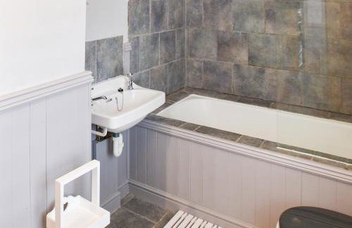 Fuchsia Cottage - Photo 10