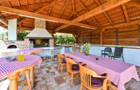 Cozy Home In Donja Batina With Sauna - Photo 12