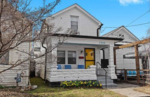 Cozy Downtown Stay w Private Backyard & Parking - Foto 54