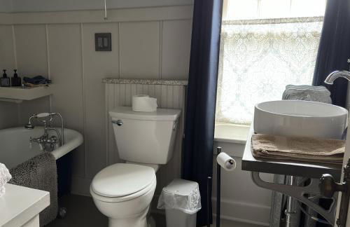 Historic Tudor with River Views & Fun Gaming Room - Foto 31