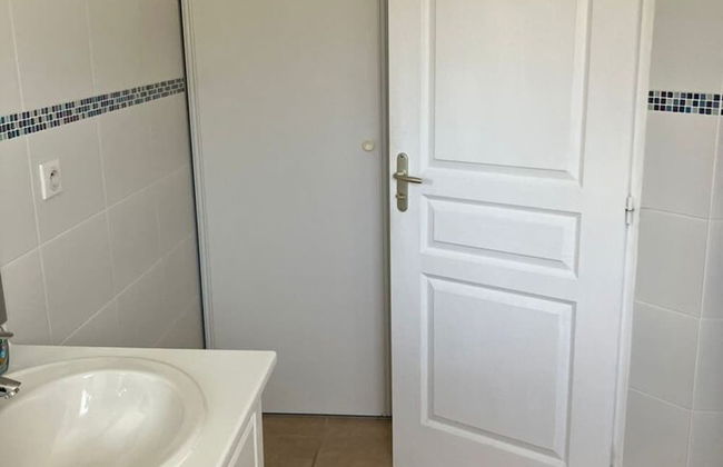 Villa With Private Pool and Jacuzzi - Photo 19