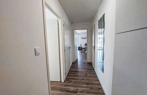 Apartment Grand Balcon- Piscine et proche du Port by Interhome - Foto 17