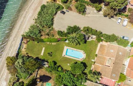 Beachfront- Private pool and design - Foto 5