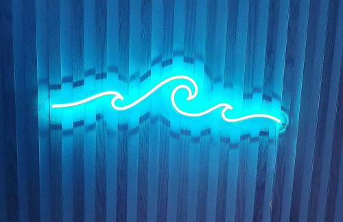 *OCEAN FRONT* Pier-adise 2Bed/2Bath, Sleeps 8 - Photo 54