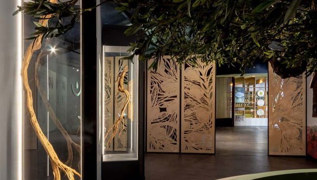 Visitando la exposición del centro