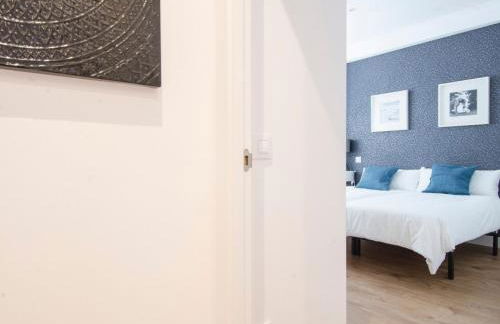 Bright Stylish 2BD 2BTH - CITY CENTRE - Photo 28
