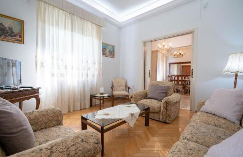 Retro 2-Bdrm House Near Metro in Heraklion by ΜΡS - Foto 58