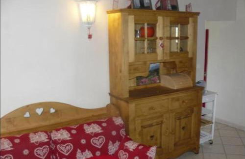 appartement gentiane 4personnes dans gite "la maison d'augustin" classé 3 étoiles,la tour,73530 st jean d'arves - Foto 4