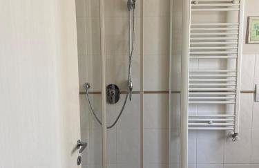 La cinciallegra Accogliente rifugio tra i laghi della Valganna - Foto 9