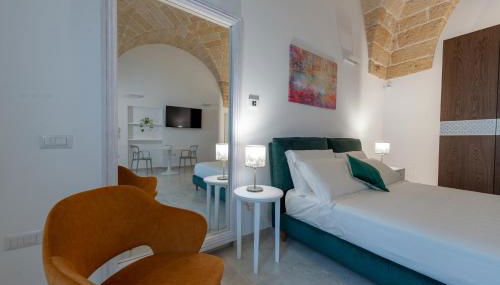 The Secret Door 10 - Foto 1