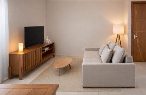 Apê 301 - Central, Garagem, Ar-Cond - 2 Quartos - Foto 1