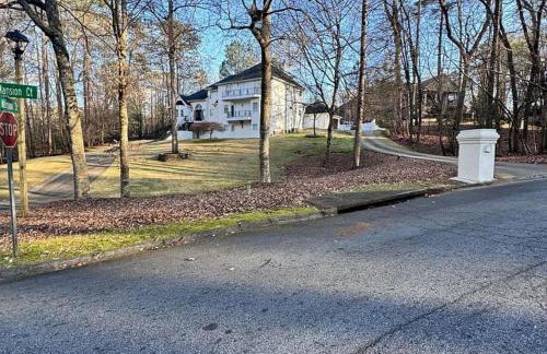 Peachtree Corners Dream Home - Foto 9