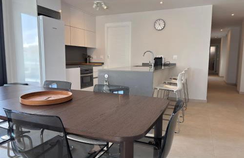 Penthouse with wide terrace next to the ocean - Foto 15