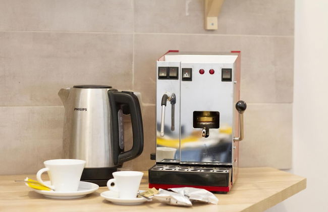 B B Residenza Malaterra - Camera Napoli Barocca - Foto 8