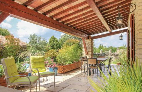 3 Bedroom Stunning Home In Gordes - Photo 13