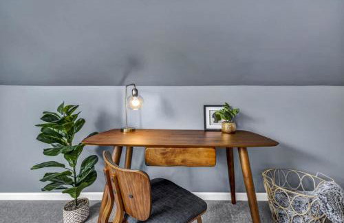 Swim and Relax In our Pool and Hot Tub and Recently Renovated - Photo 52