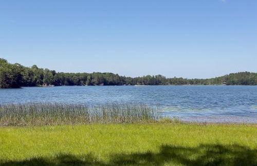 Pet-Friendly Lakefront Cabin by arc Vacation Rentals - Foto 37