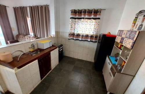 Casa inteira no centro de São Thomé das letras - Foto 3