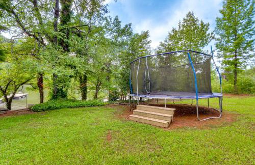 Hot Tub, Dock, Lakefront Luxe Six Mile Retreat - Foto 37