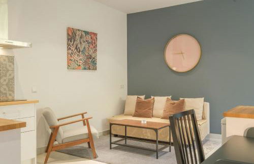 Chic & Comfortable Apartment, Private Terrace - Foto 7