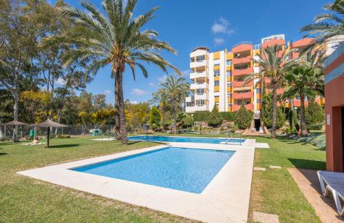 Apartamento con piscina, golf y solarium by Rent Me - Photo 36