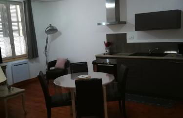 beau T2 lumineux 1er etage - Foto 9