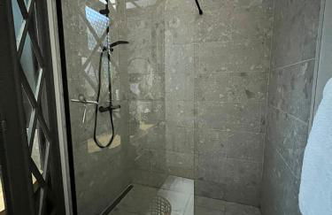 Luxueux 2 pièces 65m2 Hôtel Particulier XVII ième siècle-Centre Historique Clermont-Ferrand - Foto 24