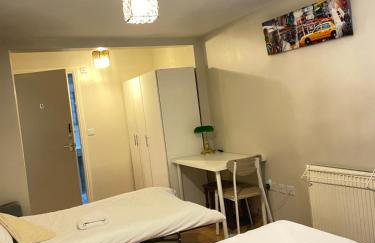 Van House - Photo 10