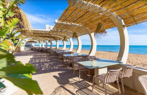 1ªLínea-50m de playa-Reformado-BBQ privada-Vistas al mar-3 terrazas - Foto 38