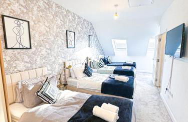 City Centre house for Family, Group & Contractor Stay - Sleeps Upto 9 Guests with Free Parking - Foto 47