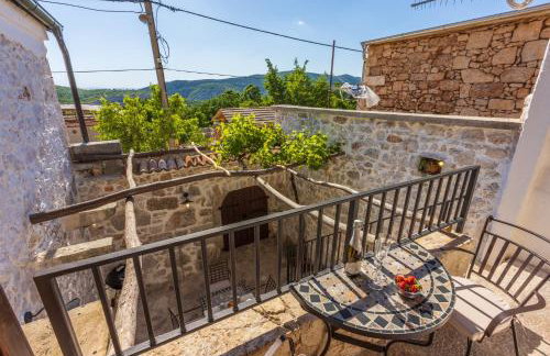 STARA KUĆA - old stone house - Foto 33