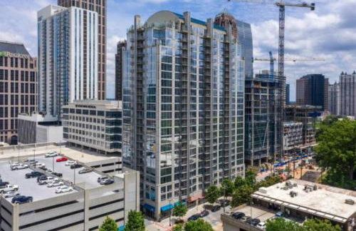 Atlanta Midtown High-Rise Condo With King Bed Free Parking and Balcony With View - Foto 2