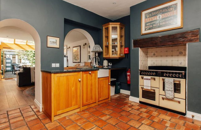 Dolls House - Luxury Townhouse - From 400 Per Night - Foto 9