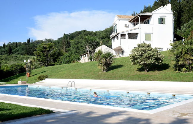 Rebecca's Village - Foto 23