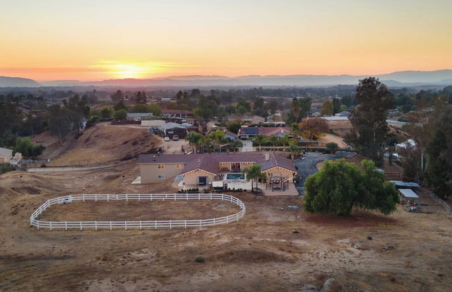 Bordeaux by Avantstay Private Pool, Hot Tub & Game Room Near Temecula - Foto 49