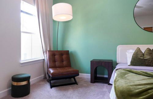 New LUX home close to DC and Metro - Photo 34