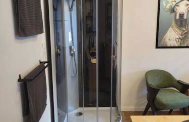 Ruhiges Apartment & Veranda mit guter Anbindung - Foto 14